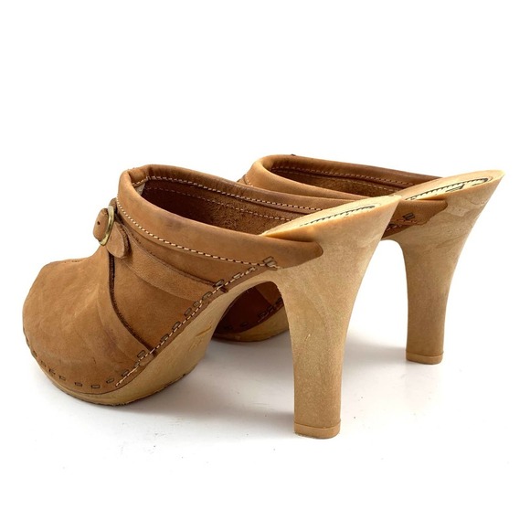 1960's Italian crafted nubuck leather heeled clogs - Picture 9 of 13